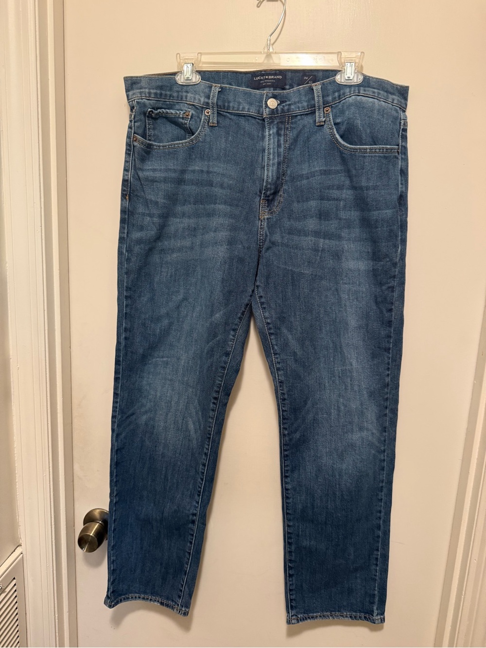 Lucky Brand Men's Straight 221 Dark Blue Denim Jeans Size 36 / 30